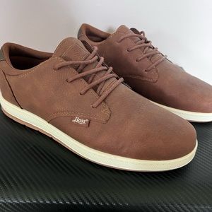 Bass sneaker size 9.5